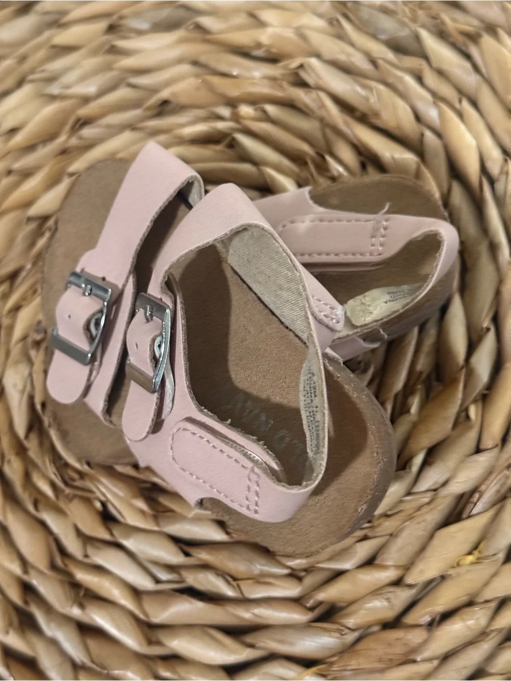 Old Navy Light Pink Triple Buckle Kids Sandals